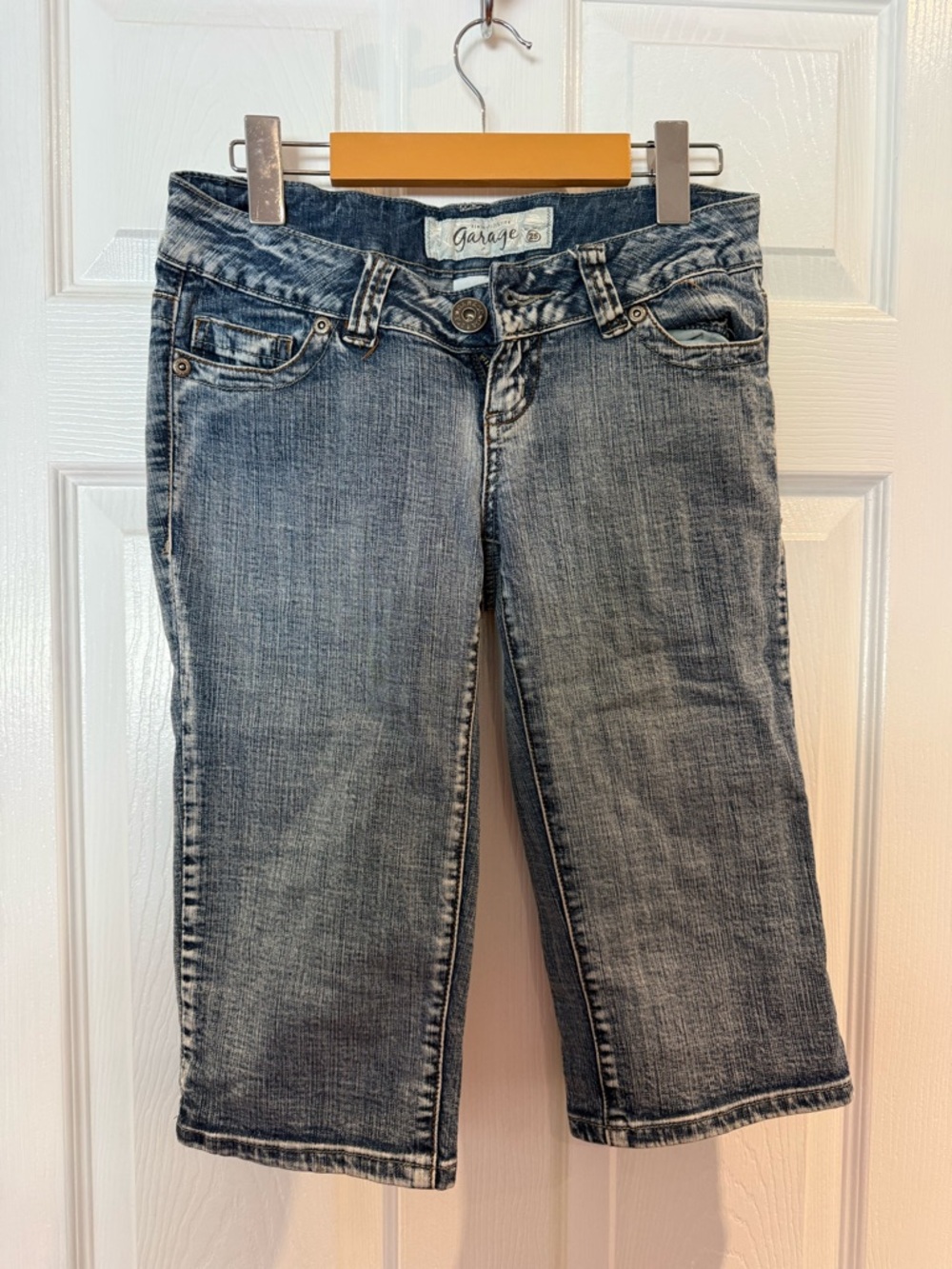 Vintage Garage Women's Washed Gray Cropped Jeans